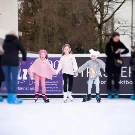 Bild: Eislaufen in Altötting
