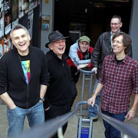 Bild: Die Neue Wunderbare Band