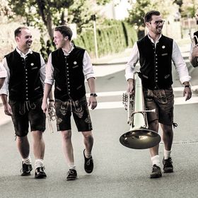 Bild: Blecchverrückt - Blasmusik unlackiert und ungeniert