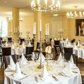 Bild: Prinzen- und Prinzessinnenball - Schloss Ribbeck