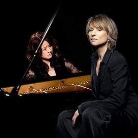 Bild: Corinna Harfouch und Hideyo Harada