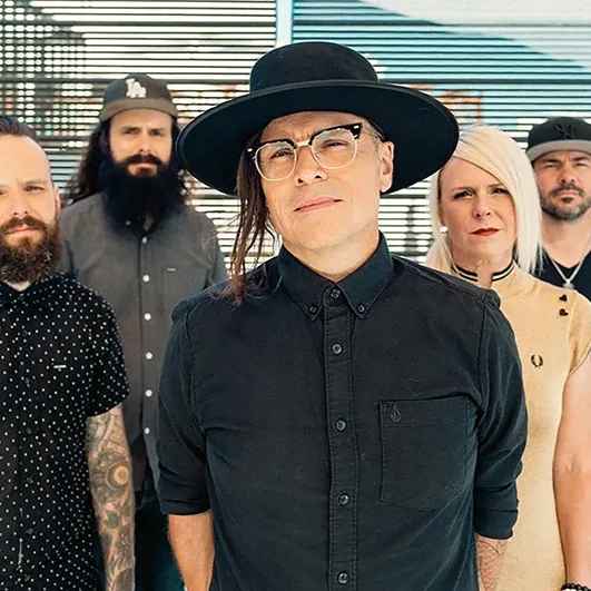 Bild: Alex Henry Foster and the long shadows