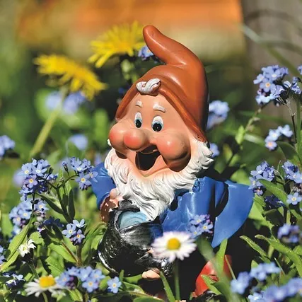 Bild: Spektakel bi Chrischan - De Gartenzwerg-Mord - Niederdeutsche Bühne Wiesmoor