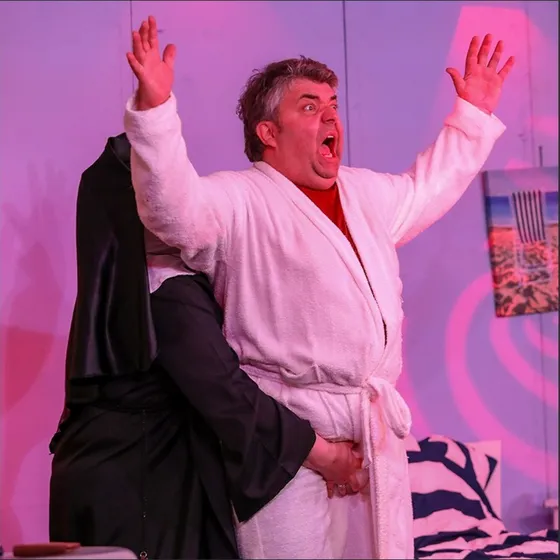 Bild: Ausgerechnet Mallorca - Boulevardtheater Deidesheim