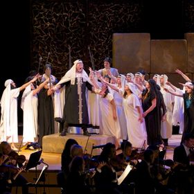 Bild: Nabucco - Festspieloper Prag