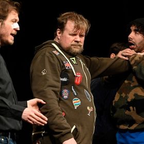 Bild: Adams Äpfel - Moreth Theater Company