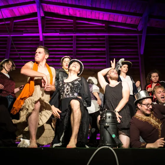 Bild: Oper in der Scheune