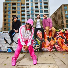 Bild: Skindred