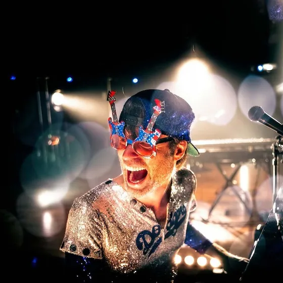 Bild: Elton and The Joels