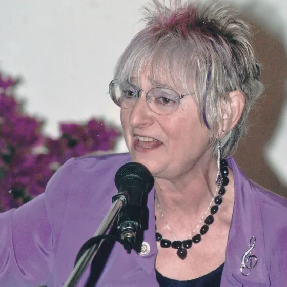 Bild: Monika Kampmann - Et lila Hätz op der Zung - Matinée