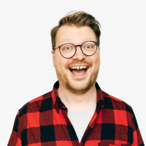 Bild: Maxi Gstettenbauer - KOMPLETT ABSURD