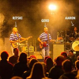 Bild: Die Zwillinge & die Blechgang