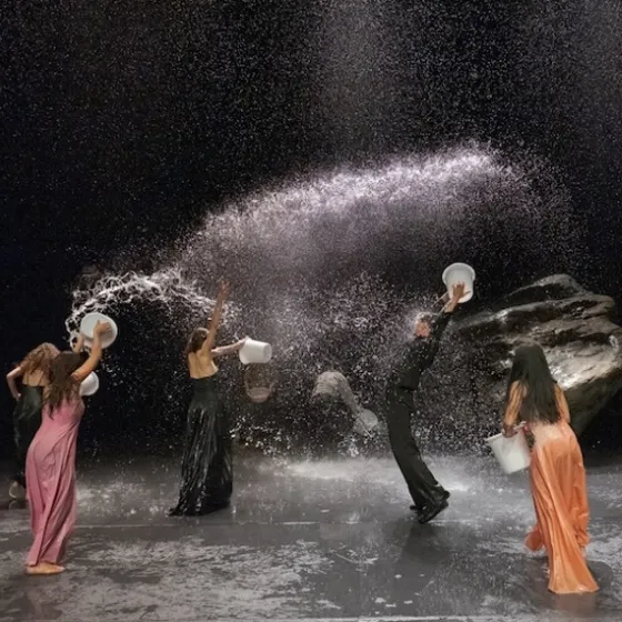 Bild: Vollmond - Tanztheater Wuppertal Pina Bausch