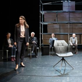 Bild: Gott - Schauspiel von Ferdinand von Schirach