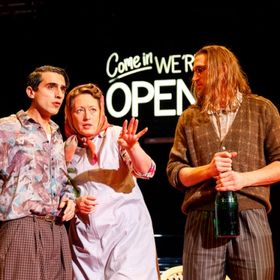 Bild: Der gute Mensch von Sezuan - Hessisches Landestheater Marburg