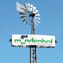 Bild: Besuch auf dem Mundenhof