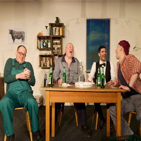 Bild: Oins nach em annere - Badisch Bühn