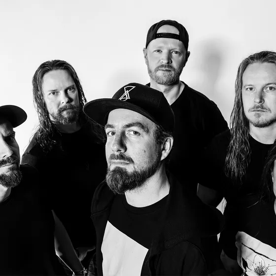 Bild: Bloodred Hourglass