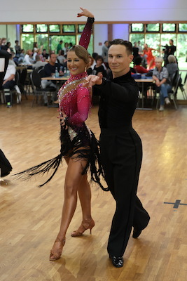  Foto zu Tanz in den Mai 2025 - Mi. 30.04.2025 um 20:00 Uhr - 69168 Wiesloch 