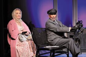 Bild: Miss Daisy und ihr Chauffeur