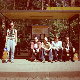 Bild: Olaf Schubert und Freunde - Dresdner Stadtrundshow