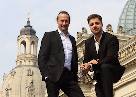 Bild: Mit Pauken und Trompeten