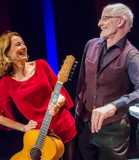 Bild: Barbara Gräsle & Rudolf Guckelsberger -  Ein Viertele Tod