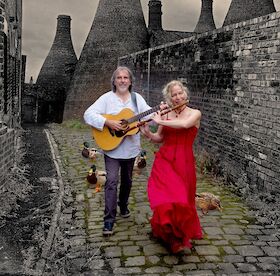 Bild: Paul Walker & Karen Pfeiffer - 'Cheaper Than Therapy'