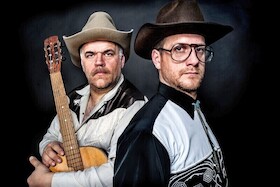 Bild: Die Frau wird schöner mit jedem Glas Bier