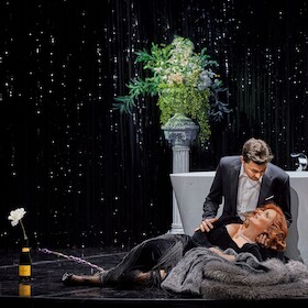 Bild: Giuseppe Verdi - La Traviata - Premiere