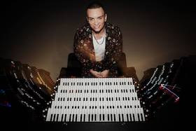 Bild: Cameron Carpenter · Bach, Brahms & Franck