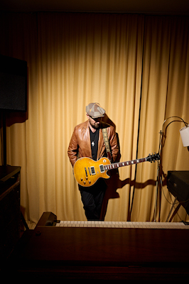 Bild: Henrik Freischlader - Keep Playing Tour