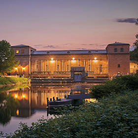 Bild: Hafenrundfahrt Mülheim - Tageskreuzfahrten 2026 - Entdecken