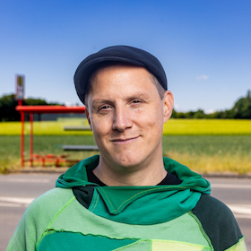 Bild: Sebastian 23 - Zusammenhaltestelle