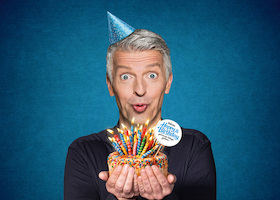 Bild: Johannes Flöck - ,,Früher war ich jünger - wenn Happy und Birthday getrennte Wege gehen"