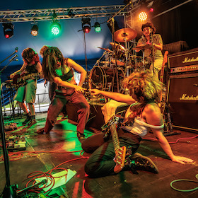 Bild: HAZE'EVOT + Commander Jules