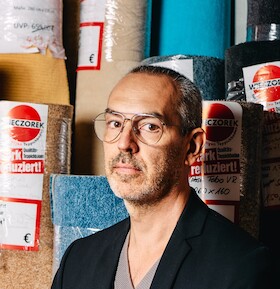 Bild: Am Boden: Lesung mit Marc Lunghuß (DE)