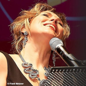 Bild: Wintermelodien - mit Meike Garden