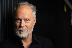 Bild: Marc Raabe liest aus "Im Morgengrauen"