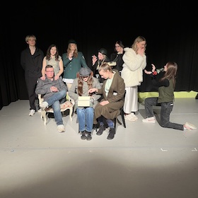 Bild: theaterNEUN: Ein Inspektor kommt - Young Actors