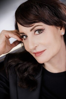 Bild: Anna Maria Kaufmann - „Festliches Adventskonzert“