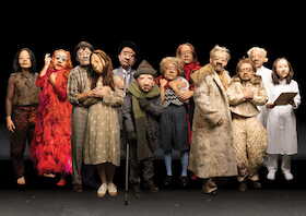 Bild: Familie Flöz: Finale