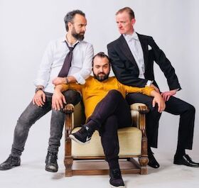 Bild: JAHRESRÜCK...BLA...BLA... - Aydin Isik, Mike McAlpine, Kadir Zeyrek