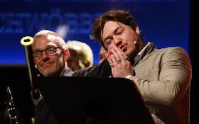 Bild: Opera re:told - STIMMEN 2026