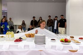 Bild: SEEQUENZ-Festival: Performance „Abendessen“