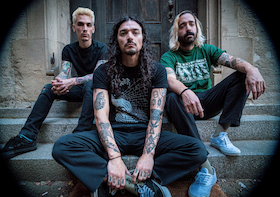 Bild: MakeWar - support: For I Am