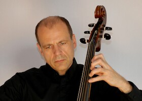 Bild: Abendmusik - Bachs Suiten für Violoncello Solo