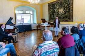 Bild: Musikalische Führung Neue Musicalien-Kammer