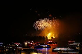 Bild: Sonderzug zu Rhein in Flammen - Nacht des Feuerzaubers