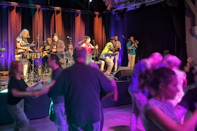 Bild: Salsa Party mit Caballo Negro